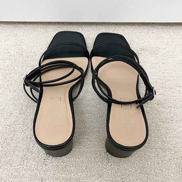 NWT Black heels - Picture 3 of 9